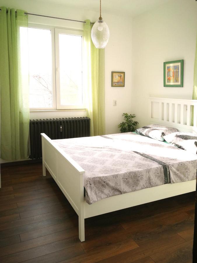Sunny Downtown Apartment For 4 Sofia Esterno foto